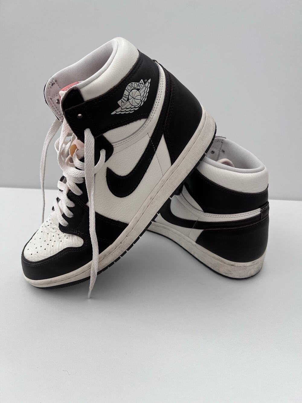 Womens Size 11 Jordan Air Jordan 1 Retro High OG Baroque Brown White